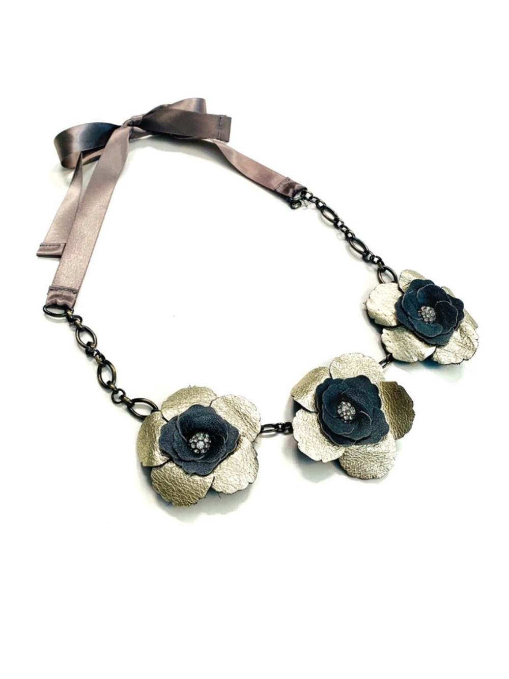 Fossil Gray Flower Rhinestone Ribbon Bow Necklace